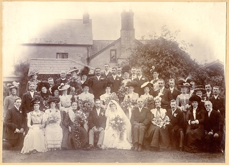 Wedding group, 18th September 1901